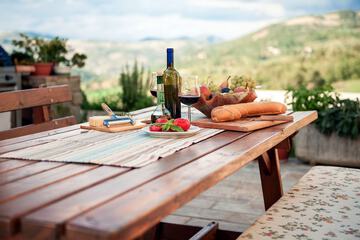 Outdoor dining