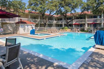 Motel 6 Addison TX Dallas