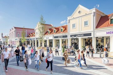 Shopping mall