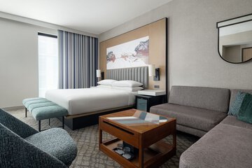 Room 28 of 106