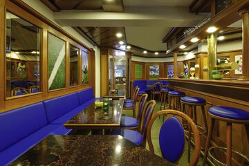 Snack bar