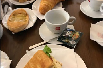Breakfast meal