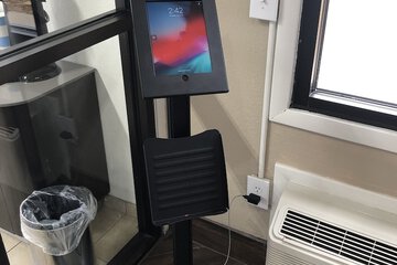 Business Center 15 of 16