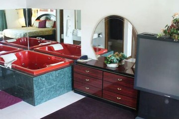 Jetted tub