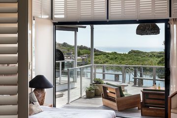 Beach/ocean view