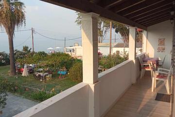 Photo 44