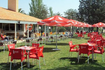 Poolside bar