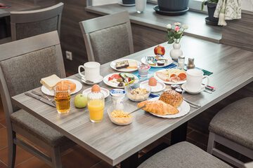 Breakfast buffet