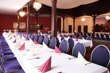 Banquet hall