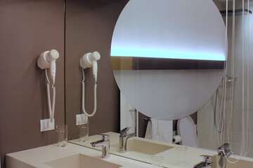 Bathroom sink