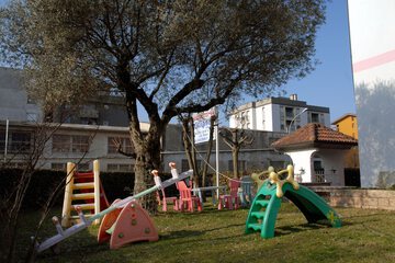 Children's play area - outdoor