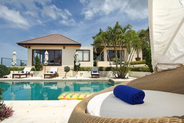 Infinity pool