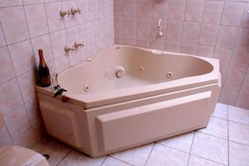 Jetted tub