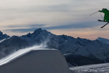 Snow and ski sports