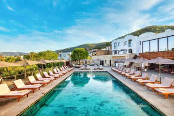 Rooftop pool