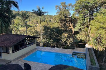 Pool waterfall
