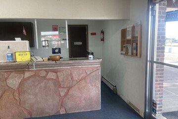 Concierge desk