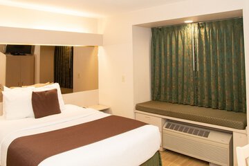 Room 28 of 41