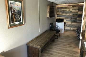 Room 10 of 20