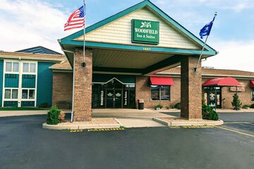 Woodfield Inn and Suites