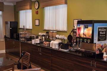 Breakfast/Coffee Service 31 of 37