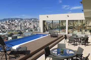 Infinity pool