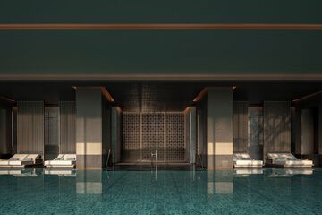 Indoor/outdoor pool