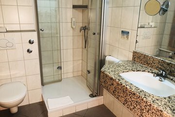 Bathroom shower