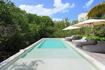 Sundeck