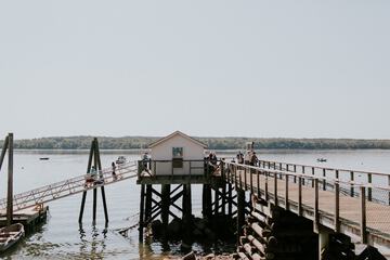 Dock