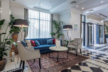 Lobby sitting area