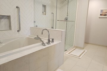 Jetted tub