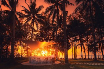Beach bar
