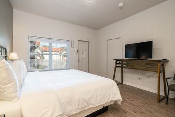 Room 149 of 211