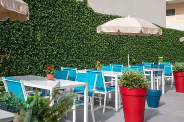 Breakfast area