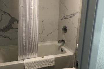 Bathroom shower