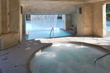 Pool waterfall