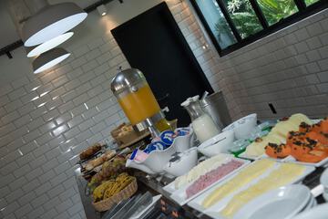 Breakfast buffet