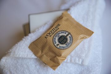 Bathroom amenities