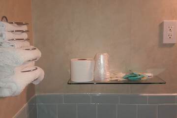 Bathroom amenities