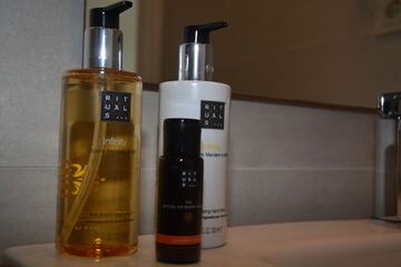 Bathroom amenities