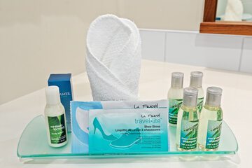 Bathroom amenities