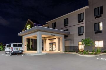 MainStay Suites St. Louis Airport
