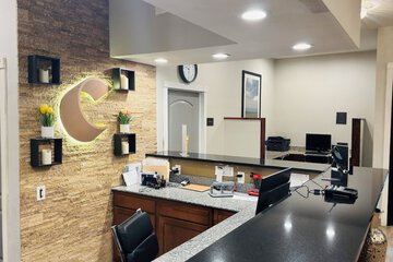 Check-in/check-out kiosk