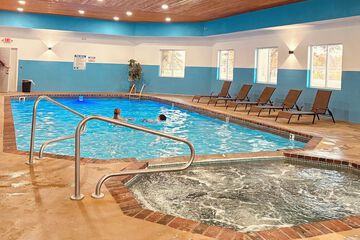 Super 8 by Wyndham Escanaba