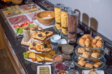 Breakfast buffet