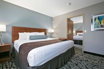 Room 25 of 63