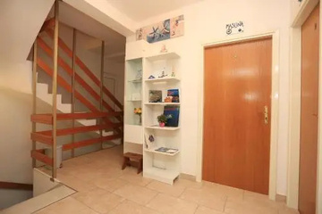 hotel_rooms