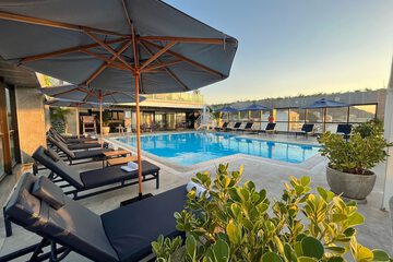 Rooftop pool