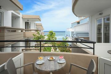 Beach/ocean view